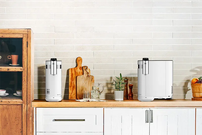 Pour Conveniently with a Moveable Tap
